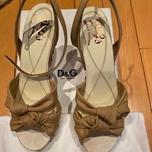 D&G wedges